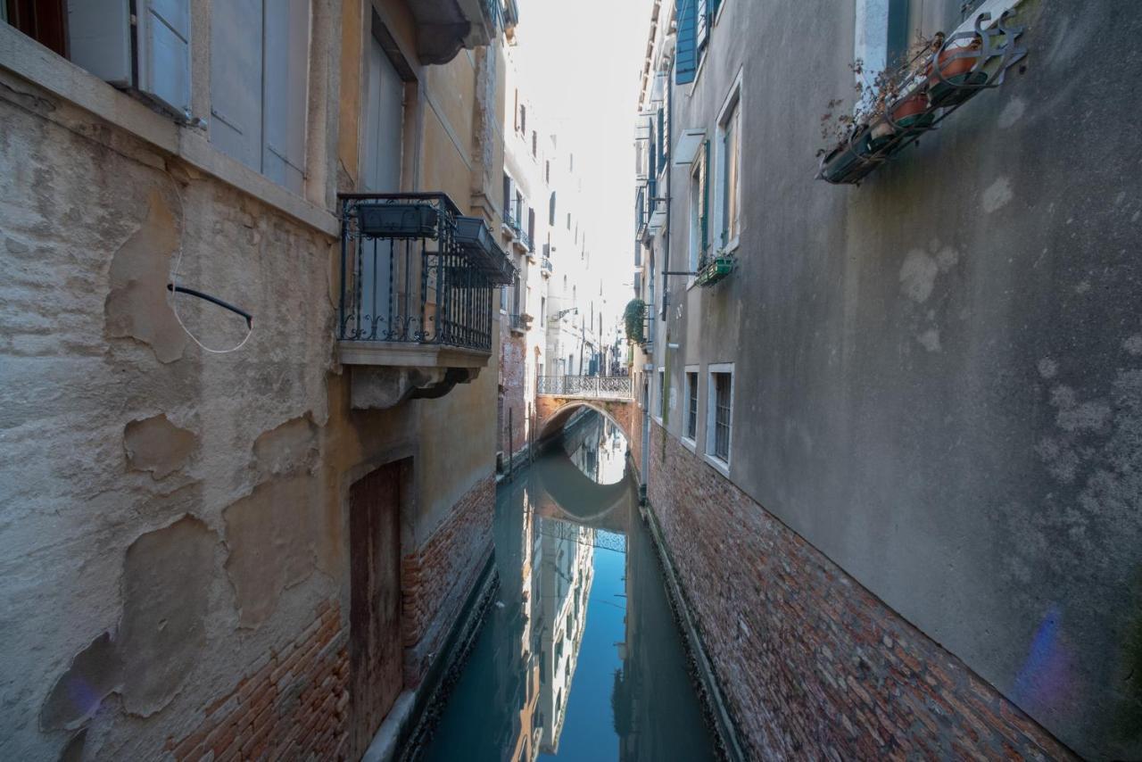 Suite Vivaldi Veneţia Exterior foto